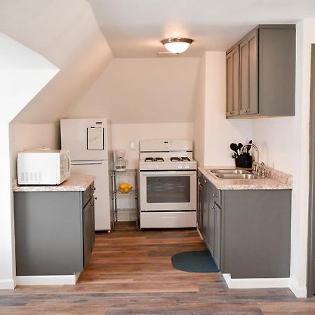 Unwind In A Bright Comfortable Apartment For 3 Pittsburgh Exterior photo