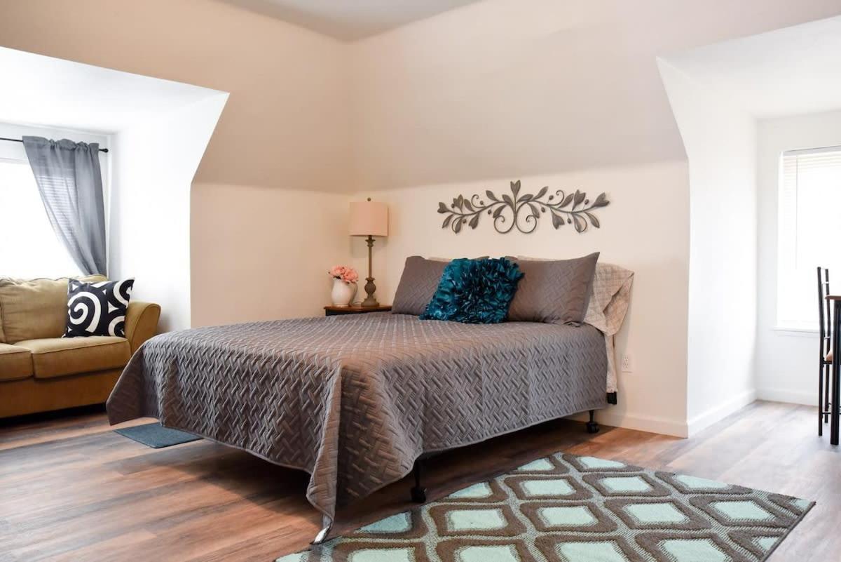 Unwind In A Bright Comfortable Apartment For 3 Pittsburgh Exterior photo